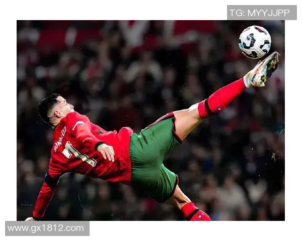 拍脑门的足球明星是谁揭秘他的传奇故事与职业生涯